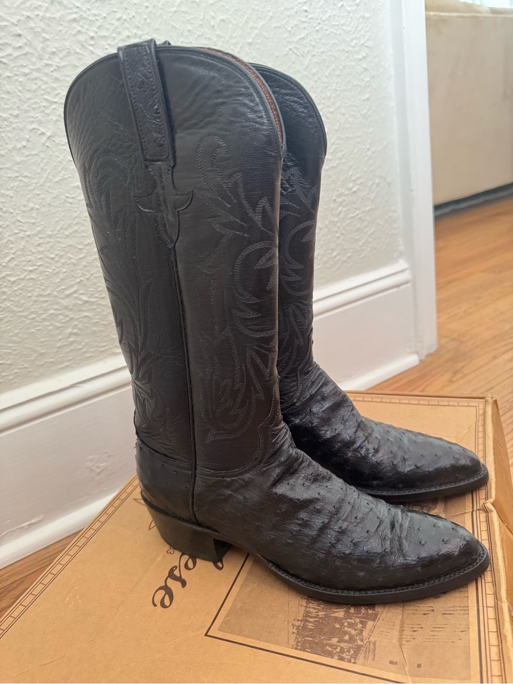 Classic NWT Black Luxury Lucchese Boots with Embroidery BEAUTIFUL 8 - Picture 8 of 8
